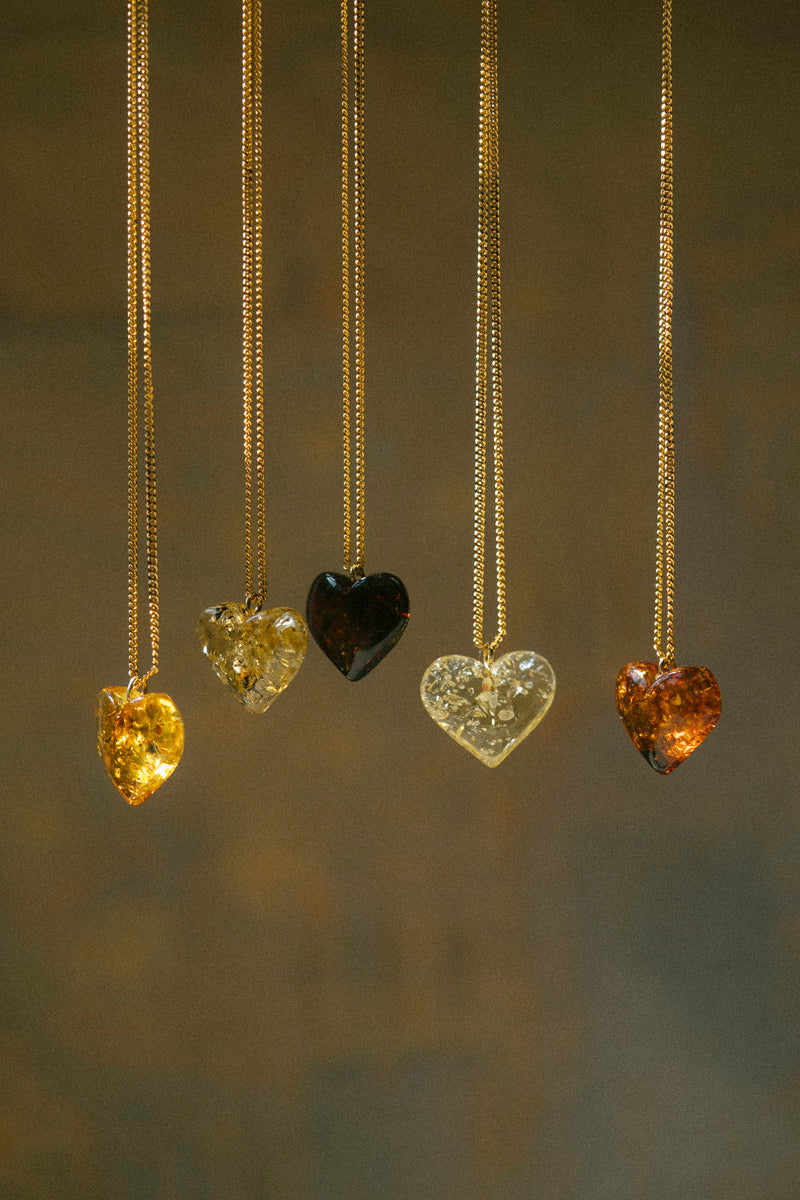 Dzintara kulons "Sirds"