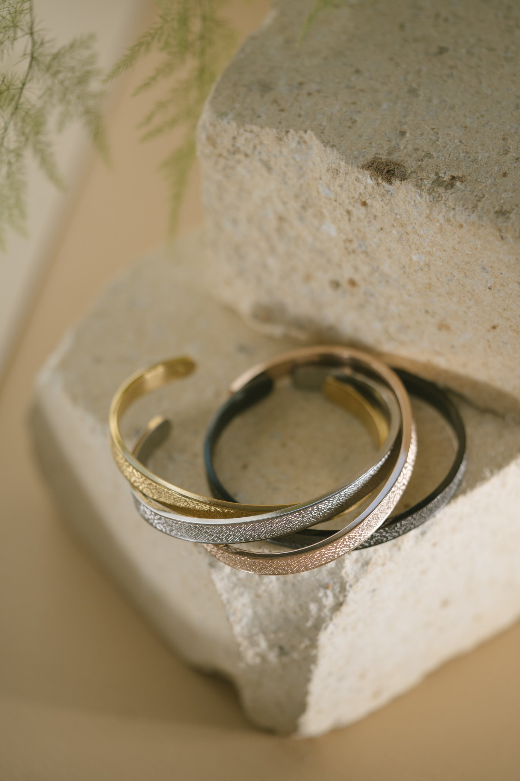 Titāna rokassprādze "Nacionālā josta"