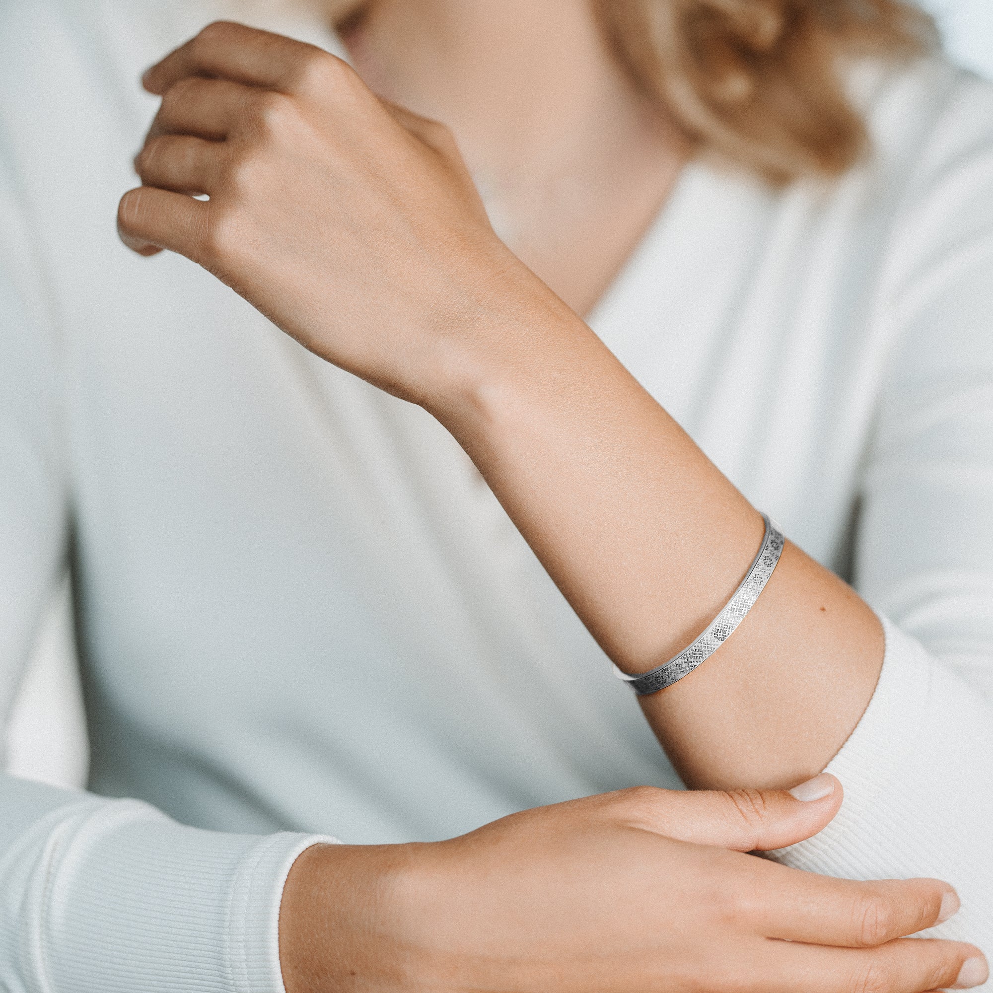 Titāna rokassprādze "Nacionālā josta"