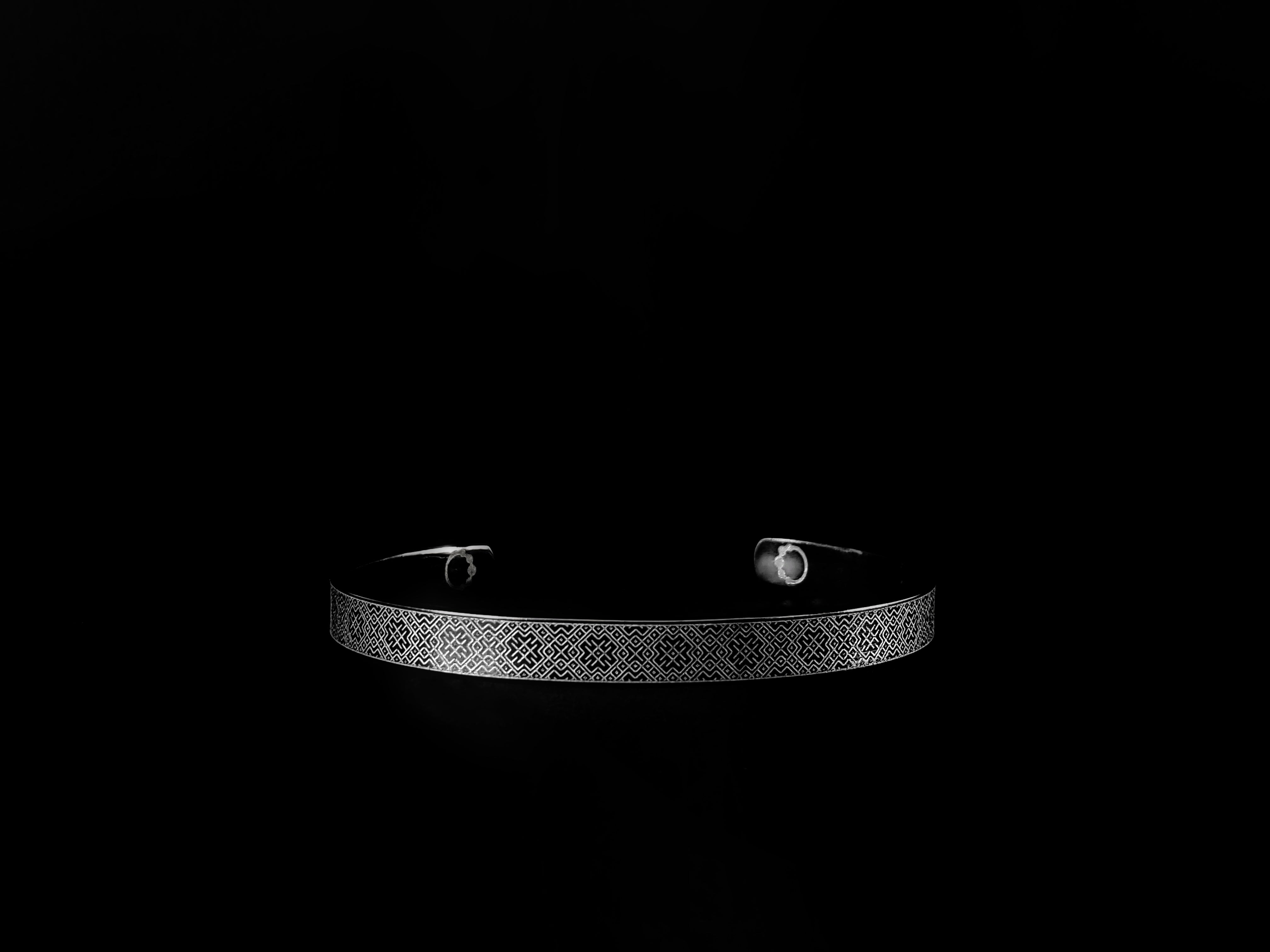 Titāna rokassprādze "Nacionālā josta"